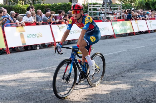 Andrea Bagioli vince la quarta tappa del Giro d’Austria e ritrova il sorrido