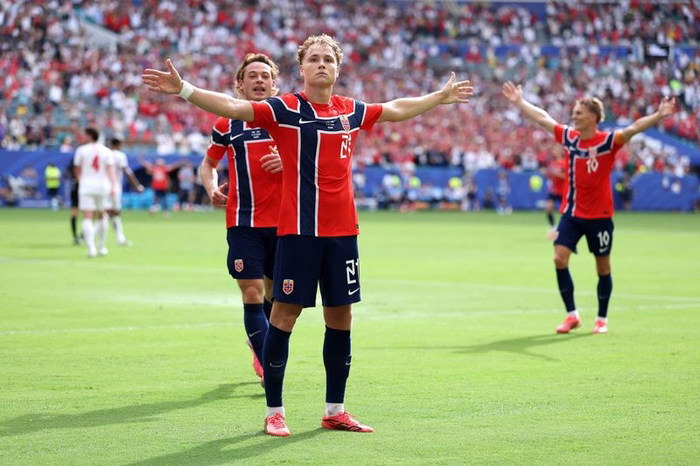 Norway v England: World Cup 2026 quarter-final - LIVE