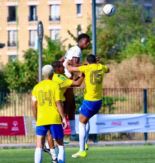 Seleção Brasileira de Futebol Unificado conquista Mundial em Paris