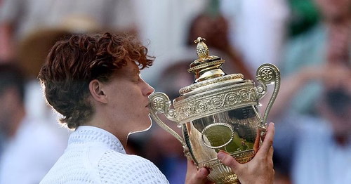 Sinner defiende con maestría su título en Wimbledon ante un enorme Zverev
