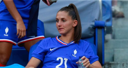 Foot Féminin : à peine arrivée au Canada, Eve Périsset victime d’une blessure sérieuse