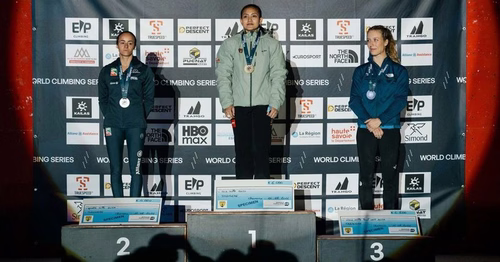 La française Capucine Viglione décroche la médaille de bronze aux championnats du monde d'escalade à Chamonix