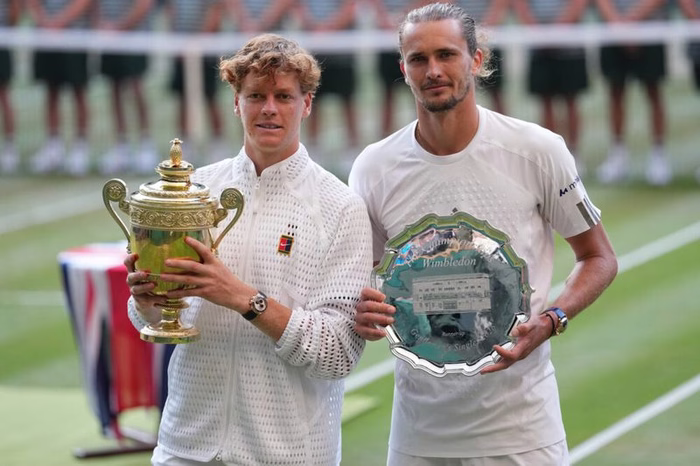 VIDEO Jannik Sinner e Linda Noskova ballano insieme da vincitori di Wimbledon