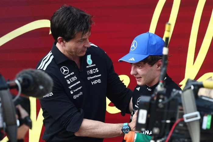 Chefe da Mercedes rejeita comparações entre Antonelli e Senna