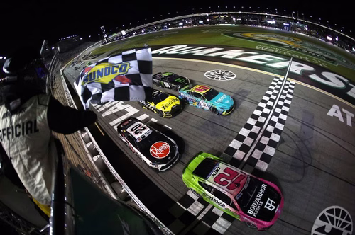 NASCAR: Blaney vence corrida de Atlanta marcada por interrupção