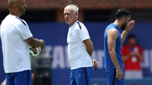Deschamps über Favoritenrolle: "Erwartungen an Spanien hoch"