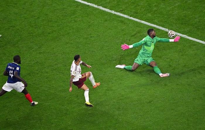 France - Espagne : Fantomatiques depuis une heure, les Bleus constatent impuissants la Roja filer vers la finale