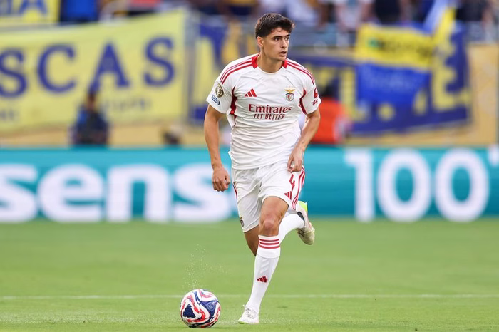 👋🏻 Milan, SFUMA Antonio Silva! Il difensore verso la Premier
