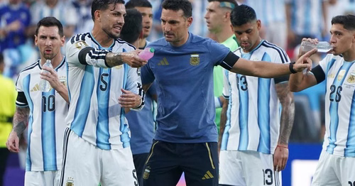 Scaloni y la charla con Paredes: "La traducción estaba un poco errada"
