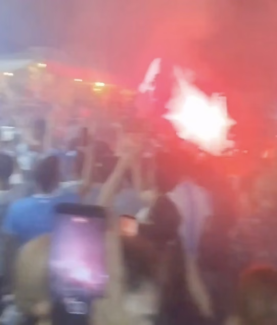 🇦🇷 Argentina in finale: festa a Buenos Aires e… a Napoli! Tifosi SCATENATI 🎥