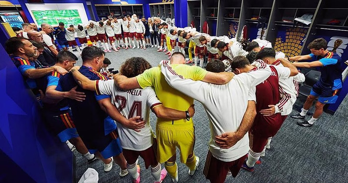 Así celebraron los jugadores de la selección su victoria ante Francia en los vestuarios: «¡A Nueva York, oé!...»