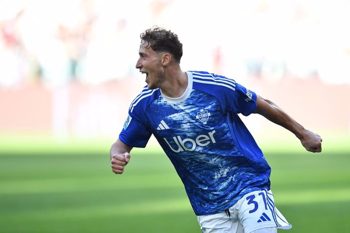 🤝 Vojvoda all’Udinese, è fatta! Accordo col Como: le cifre