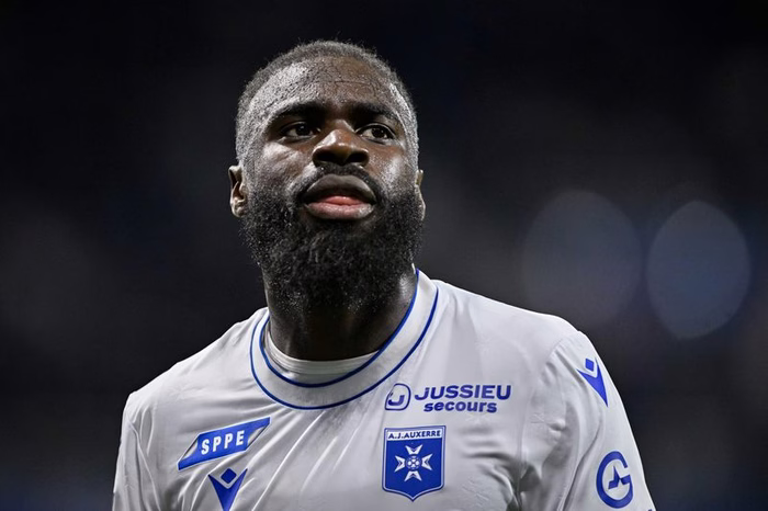 Lassine Sinayoko : l'AJA risque de tout perdre