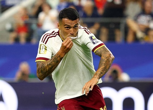 Pedro Porro é o melhor da rodada #7 do Cartola da Copa do Mundo da FIFA™; seleção tem sete espanhóis