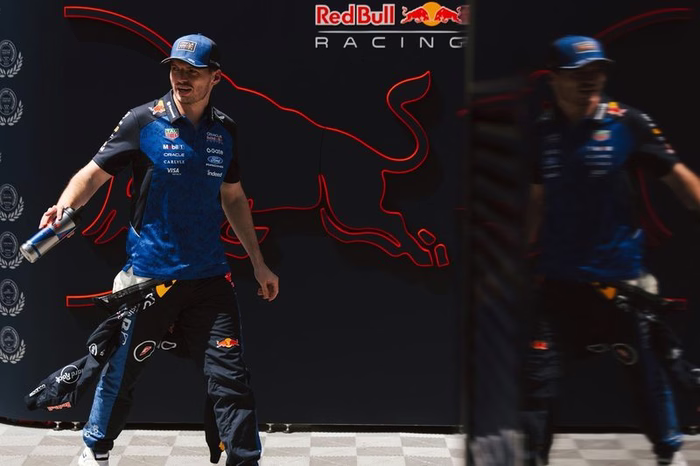 F1: Verstappen é monossilábico sobre futuro na Red Bull