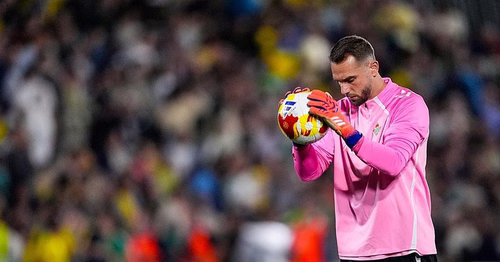 Oficial: Pau López se desvincula del Betis