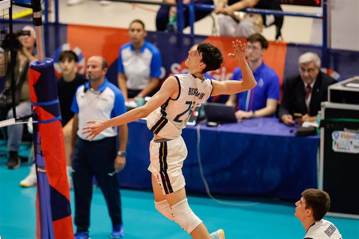 Volley, l’Italia lotta fino all’ultimo, ma la Francia vola in finale all’Europeo U18: decisivo il tie-break