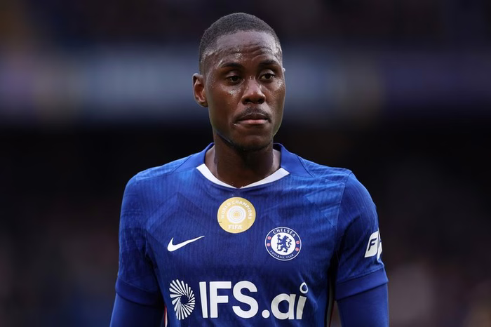 Como, assalto finale per Chalobah: offerta da 30 milioni più bonus, il difensore è a un passo