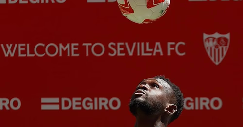 Se mantiene la incertidumbre en el Sevilla FC por la salida de Nianzou