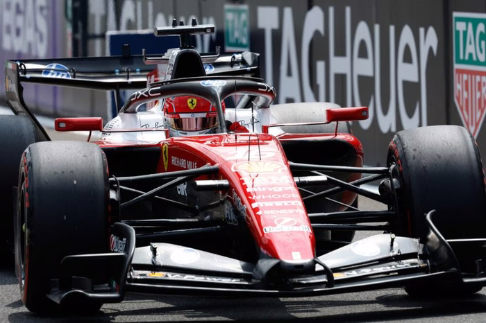 Charles Leclerc beffato da una bandiera gialla: cosa è successo nelle qualifiche del GP del Belgio