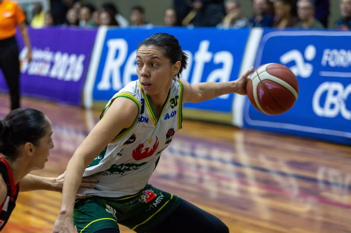 LBF: Campinas vence Araraquara no jogo dois e avança para a grande final
