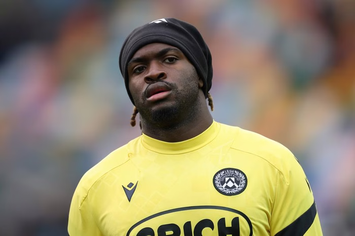 Leeds aim to sign £20m defender before Juventus and Inter persuade him to wait