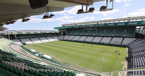 Las entradas para el amistoso del Sevilla FC en Córdoba, a la venta
