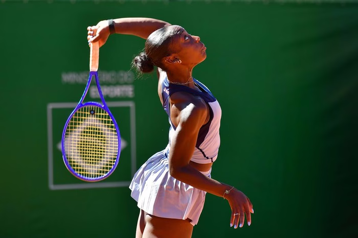 Francesa faz mais uma semi no Brasil, Fullana e Candiotto se despedem