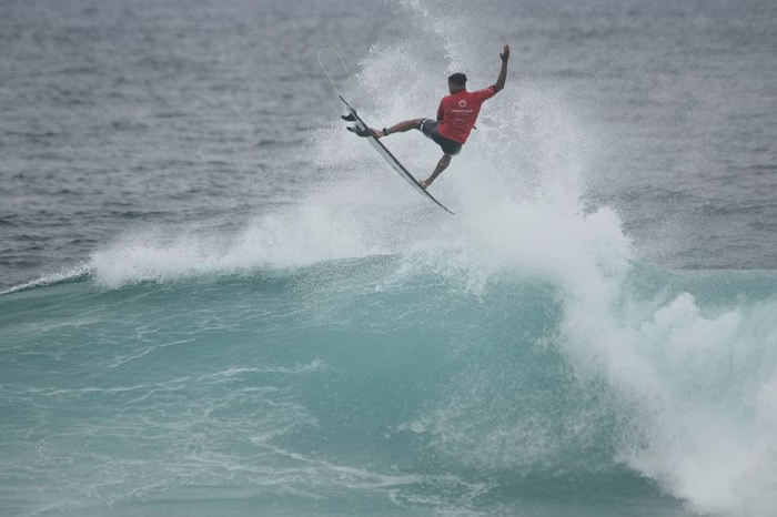 Weslley Dantas é vice na primeira etapa da Challenger Series de surfe