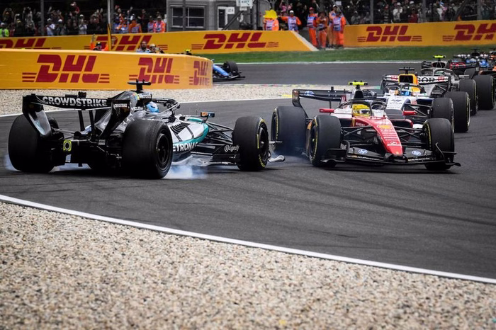 La accidentada largada en el GP de Bélgica: George Russell quedó afuera tras un toque con Hamilton
