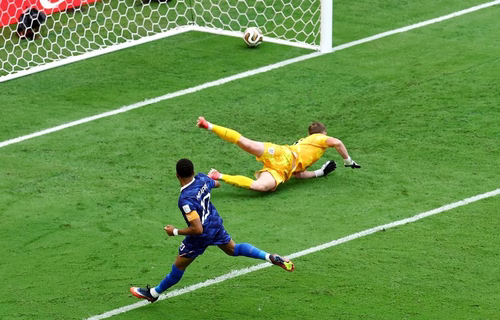 Mbappé supera Messi e é o maior artilheiro da história da Copa
