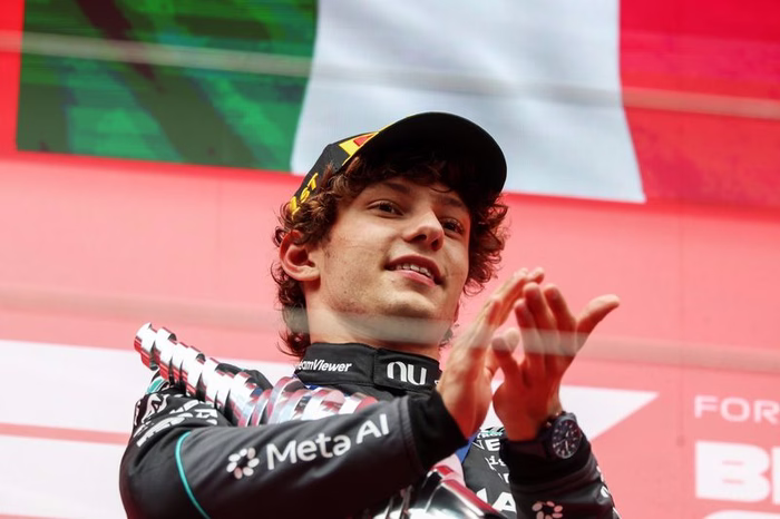 Antonelli iguala Patrese como segundo italiano com mais vitórias na F1