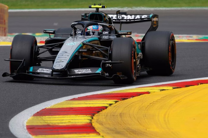 LIVE F1, GP Belgio 2026 in DIRETTA: Antonelli in pole, la Ferrari costretta a rincorrere