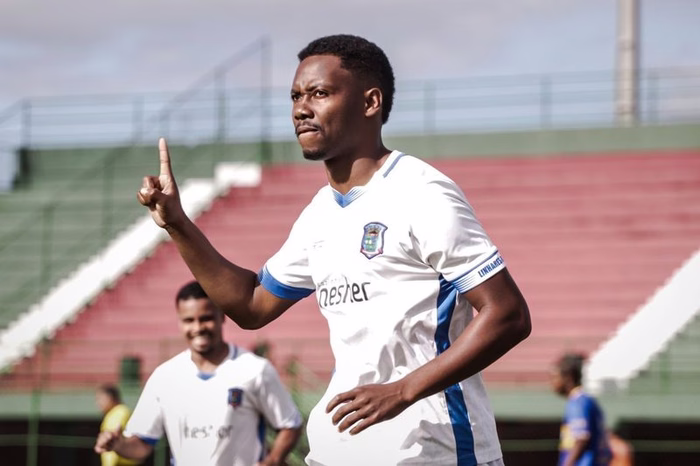 Artilheiro da Série B Capixaba, Wendy trocou sucesso esportivo pelo bem estar da família