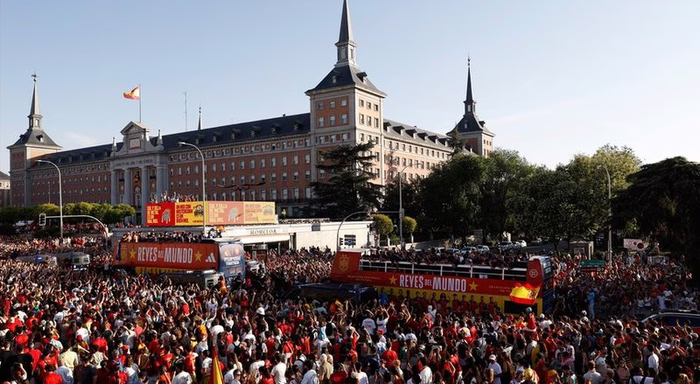 Espanha celebra título de campeã mundial de futebol
