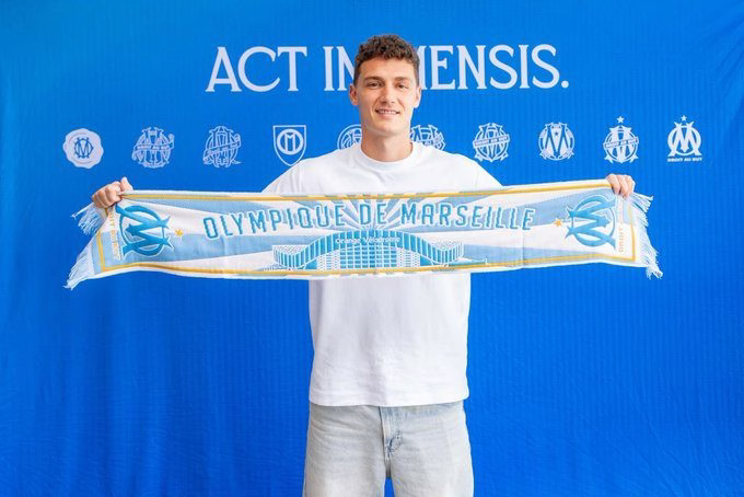 😮 Da esubero a risorsa: Pavard potrebbe restare all’Inter! Le ultime