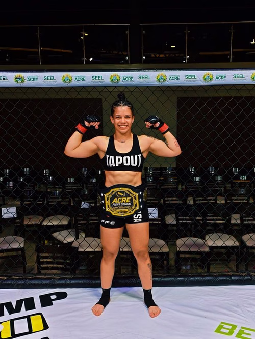 Com finalização no 1º round, Waleska "Felina" fatura cinturão do inédito AFC; veja campeões