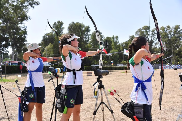 Tiro con l’arco: Matilde Manini e Fabrizio Aloisi brillano nella prima giornata degli Europei Giovanili di Roma