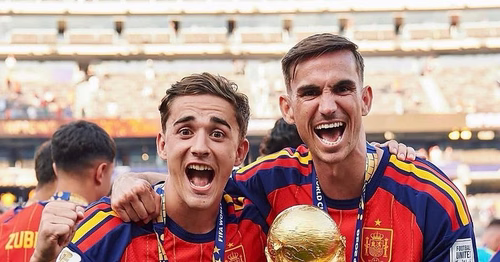Jesús Navas, orgulloso de sus paisanos Gavi y Fabián: «¡Viva Los Palacios y Villafranca! »