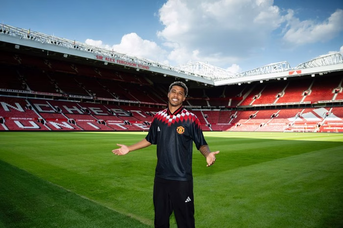 Contratações do Manchester United: veja transferências para 2026/27