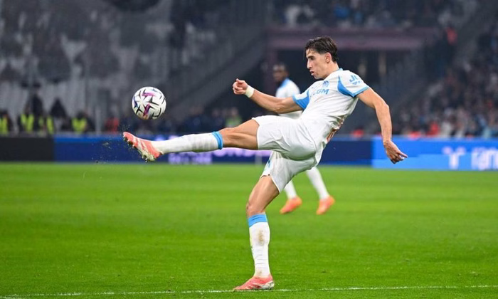 Mercato OM : Une défense surchargée ? Quatre départs à prévoir