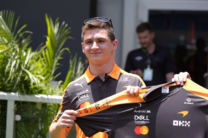 Leonardo Fornaroli avrà una nuova opportunità: al volante della McLaren nella FP1 in Ungheria