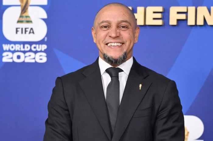 Roberto Carlos anuncia compra da SAF da Inter de Limeira ao lado de Ronaldo