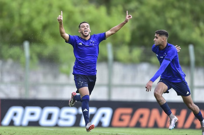 Revelação do Cruzeiro acerta novo empréstimo com time português