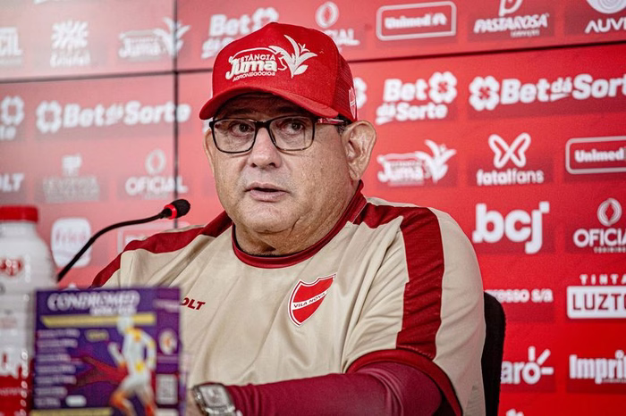 Vila Nova na Série A: Guto Ferreira projeta acesso após 1º turno