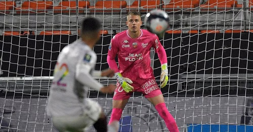 L'AJ Auxerre officialise l'arrivée du gardien Paul Nardi
