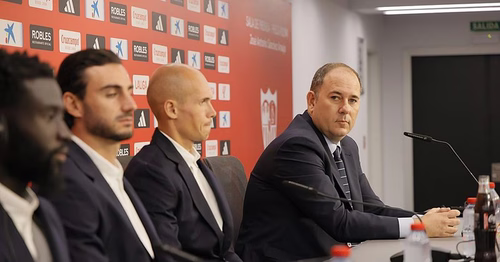 El Sevilla FC va encajando con tiempo las piezas de su excedido límite salarial