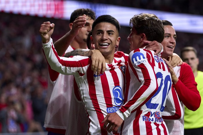 Flamengo avança por Thiago Almada e negocia com Atlético de Madrid