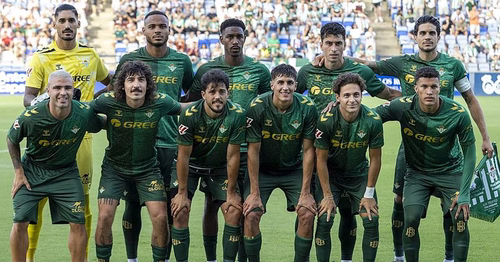 El Betis estrena en el Trofeo Colombino la tan elogiada segunda equipación para el curso 26-27