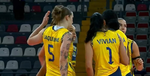 Seis horas após vitória pela VNL na China, seleção brasileira feminina